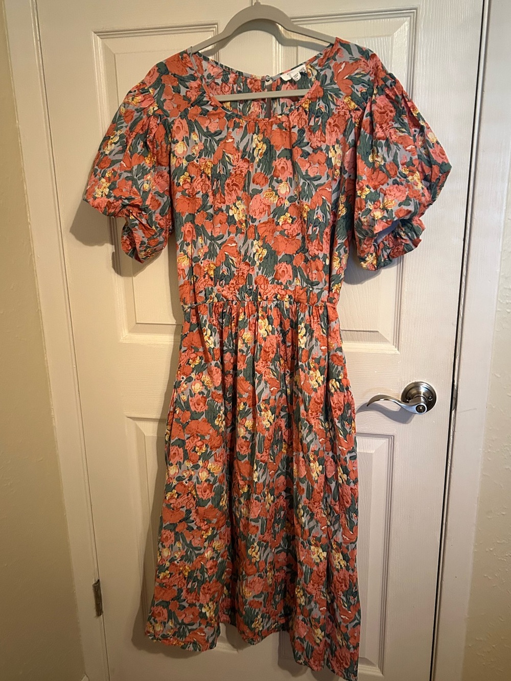 Floral Puff-Sleeve Midi Dress